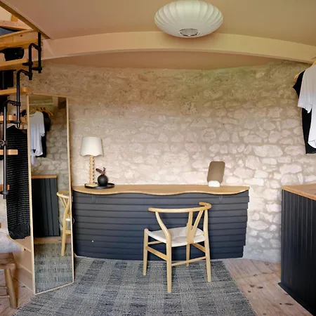 Enchanting Windmill Retreat Holiday home